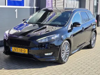 Ford Focus Wagon 1.0 EcoBoost 140pk ST-line vol opties!