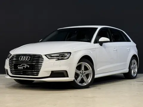 Audi A3 Sportback 1.4 e-tron Sport | Keyless Entry/Start | Stoelverwarming | Navigatie | Trekhaak | 