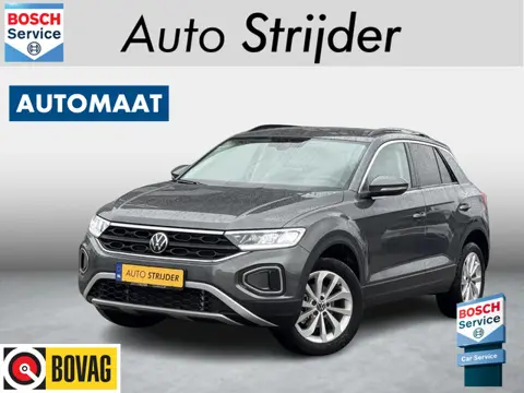Volkswagen T-Roc 1.5 TSI Life Edition 150pk automaat | Camera | Parc Assist