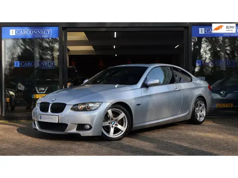 BMW 3-serie Coupé 320i High Executive|Pano|Memory|PDC|Cruise|Clima