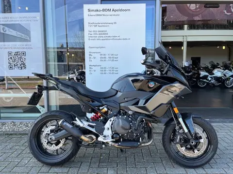 BMW F 900 XR