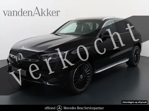 Mercedes-Benz GLC 300e AMG 4Matic // Burmester // Trekhaak // Panoramadak // Distronic // Rijassiste