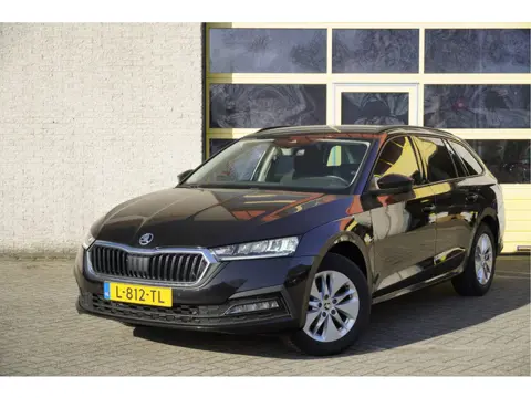 Škoda Octavia Combi 1.0 TSI Business Edition BJ2021 Lmv 16" | Led V+A | Pdc | Navi | Dynamische knip