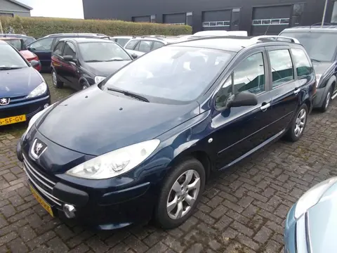 Peugeot 307 SW 2.0-16V Premium ( APK KEURING BIJ AFLEVERING! )