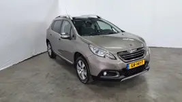 PEUGEOT 2008  1.2 Pure Tech Allure Automaat Panoramadak Trekhaak