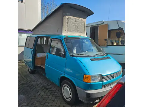 Volkswagen MULTIVAN D 45KW KAMPEERAUTO
