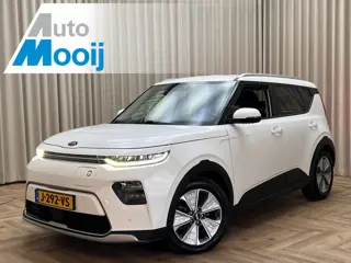 Kia e-Soul ExecutiveLine 64 kWh *Warmtepomp* Leder / Stoelkoeling / HUD / Harman Kardon / SOH 100% /