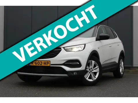 Opel Grandland X 1.2 Turbo Business Executive, Automaat, Stoelverwarming, Stuurwielverwarming, Trekh