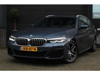 BMW 5-serie Touring 530e M-Sport | Stuur en Stoelverwarming | Sfeerverlichting