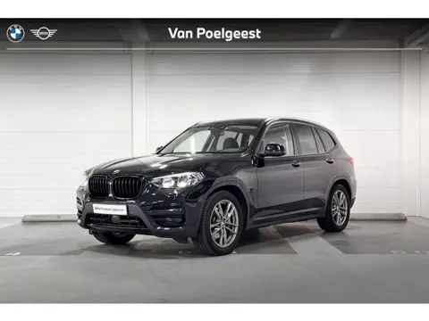 BMW X3 xDrive30i Launch Edition High Executive | Stoelverwarming | Active Cruise Control | Park Dist