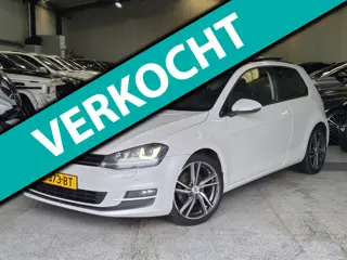 Volkswagen Golf 1.4 TSI Highline, PANO , XENON, HALFLEDER , LM VELGEN, Inruil Mog.