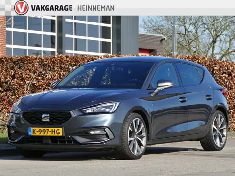 SEAT Leon 1.0 TSI FR Launch Edition LED koplampen | Apple Carplay/Android auto | stoelverwarming | v