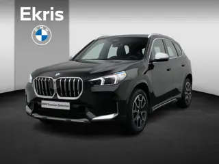 BMW X1 sDrive18i xLine | Stuurwielrand verwarmd | Comfort Access | Trekhaak | Panoramadak | Head Up 