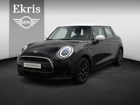MINI 5-deurs Cooper Camden Edition + 16''