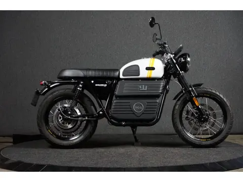 RGNT 01 Scrambler Zweeds fabrikaat, Net binnen! Heel weinig kilometers!