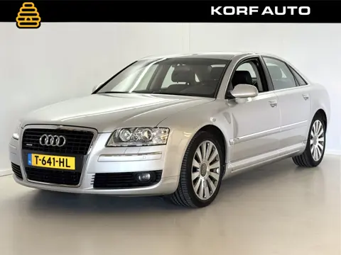 Audi A8 3.7 V8 quattro / 128d. km / Luchtvering / Leder / Memory