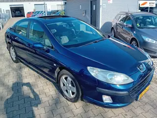 Peugeot 407 2.0-16V Hatchback, trekhaak, sunroof nieuwe APK!