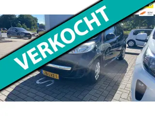 Peugeot 107 1.0-12V XS 5-deurs Automaat Airco Zuinig A-Label