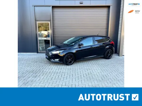 Ford Focus 125pk Titanium CLIMA | CRUISE CONTROL | VOORRUIT VERWARMING | BLUETOOTH | STUURBEDIENING 