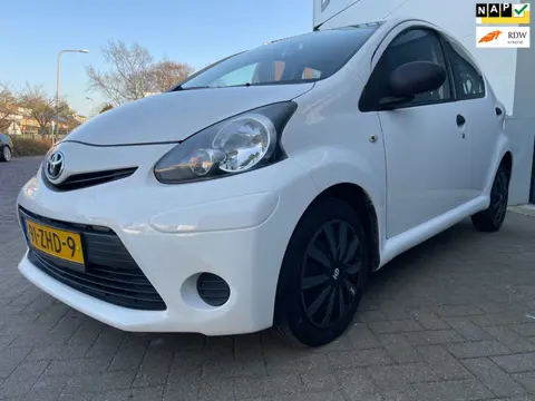 Toyota Aygo 1.0 VVT-i /Airco/Apple Carplay/Goed-onderhouden/Bluetooth/Elek-pakket