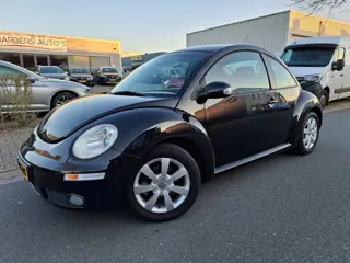 Volkswagen New Beetle 1.4-16V Trendline AIRCO/SPORTVELGEN!