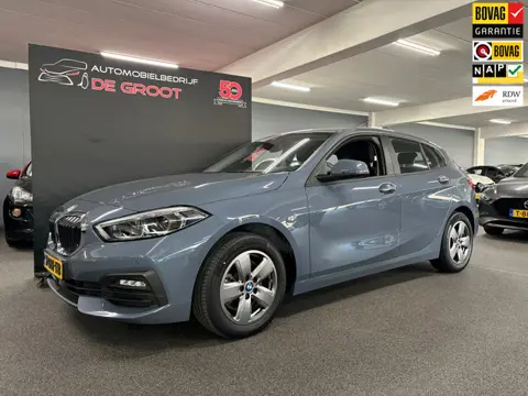 BMW 1-serie 118i Business Edition/ Nederlandse auto/ Eerste eigenaar/ Parkeersensoren voor en achter