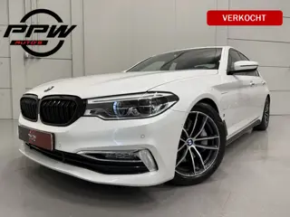 BMW 5 Serie 530e iPerformance High Exe LED/MEMORY+VENTILATIE/VIRTUAL/CAMERA/SFEER/18"M-SPORT/DONKERE