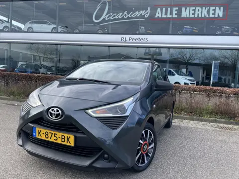 Toyota Aygo 1.0 VVT-i x-fun Airco - Cruise control - Licht metalen velgen 15 inch - Bluetooth - Elek