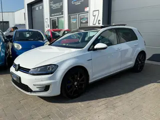 Volkswagen Golf 1.4 TSI GTE PANO | CLIMATE | NAVI | PDC |