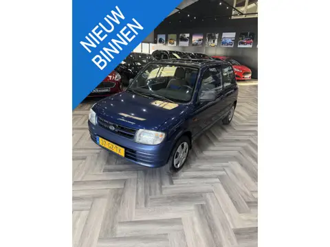 Daihatsu Cuore 1.0-12V STi