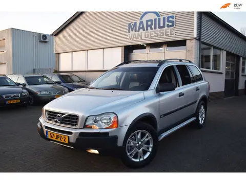 Volvo XC90 2.5 T AWD Carplay & Xenon 210 pk