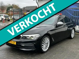 BMW 5-serie 530i xDrive Executive / STOELVERWARMING / NAVIGATIE / CRUISE CONTROL