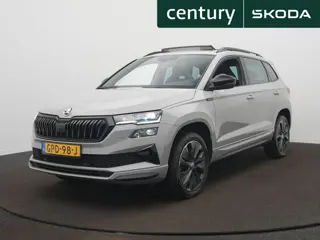 Skoda Karoq 1.5 TSI ACT Sportline Business Panoramadak - Trekhaak - 18 Inch - Stoelverwarming