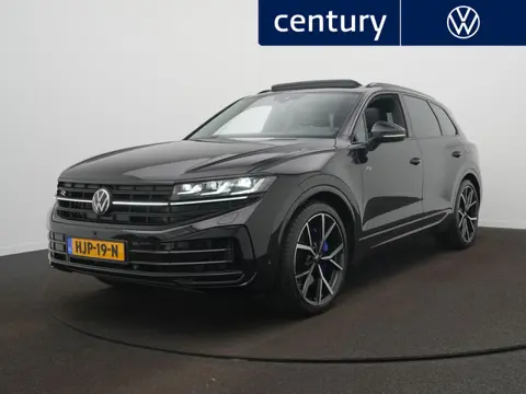 Volkswagen Touareg 3.0 TSi eHybrid 4MOTION R 462Pk | Luchtvering | HUD | Panodak | 360 Camera
