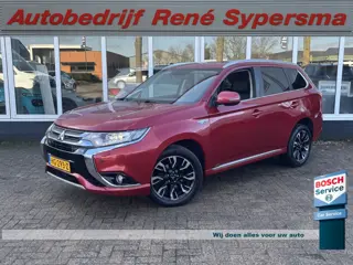 Mitsubishi Outlander 2.0 PHEV Executive Edition BTW AUTO! | Stoelverwarming | Parkeercamera | Navi