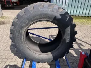 Michelin n 440/80-28 IND Power CL