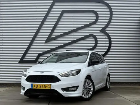 Ford Focus Wagon 1.0 Titanium 2e Eigenaar|Navi|Trekhaak|Clima|Cruise|PDC V+A|N.A.P|APK tot 07-2026