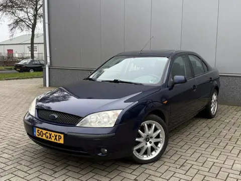 Ford Mondeo 2.0-16V Trend Automaat