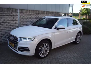 Audi Q5 45 TFSI Quattro S Edition Autom Panodak Luchtvering Leder Adaptieve Cruise Navi Camera Clima