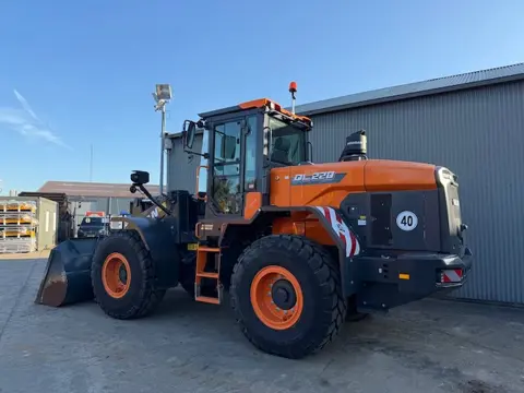 Doosan DL220-7 (bj 2021)
