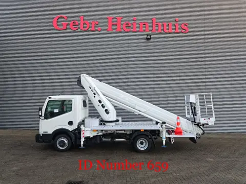 Nissan Cabstar 35.12 NT400 Ruthmann TB270.2 (bj 2015)