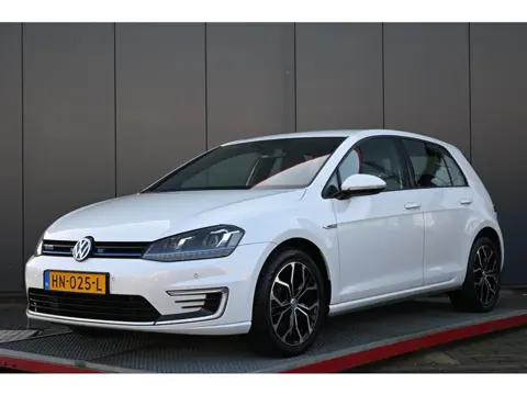 Volkswagen Golf 1.4 TSI GTE leer carplay (bj 2015)