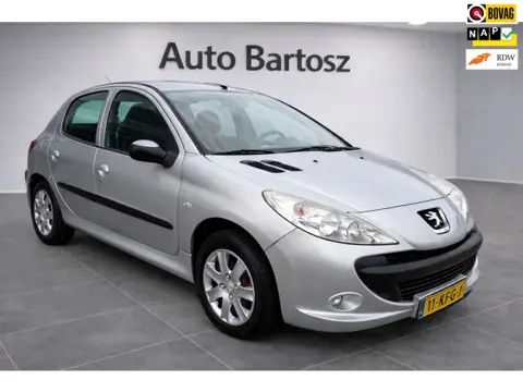 Peugeot 206 + | NAP | 1e eigenaar | Nieuwe distributieriem | Zuinig | Regensensor