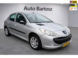 Peugeot 206 + | NAP | 1e eigenaar | Nieuwe distributieriem | Zuinig | Regensensor