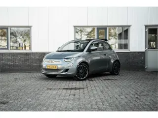 Fiat 500C Icon 42 kWh | 17"LMV | Camera | Chrome pakket