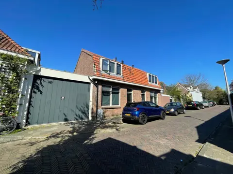 Woning aan de Eerste Weidjesstraat te Zwolle