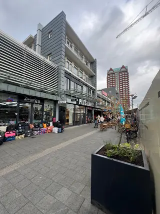 Woning aan de Grotekerkplein te Rotterdam