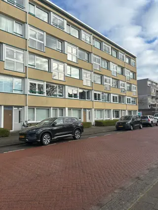 Woning aan de Johannes Calvijnlaan te Amstelveen