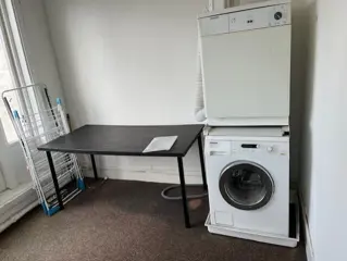 Woning aan de Haarlemmermeerstraat te Amsterdam