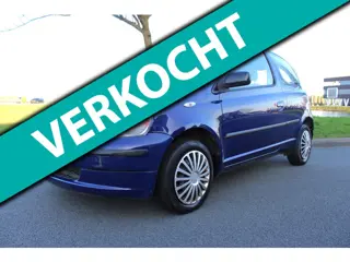 Toyota Yaris 1.3-16V VVT-i Luna